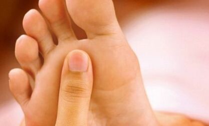 How to treat nail fungus from legs with household soap